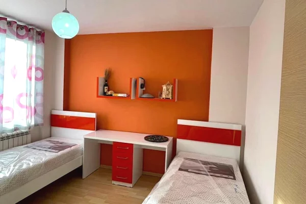 Shtepi me qera Apartament ne Tirane, 2+1, Mobilimi E mobiluar, Pagesa 70,000  Leke.