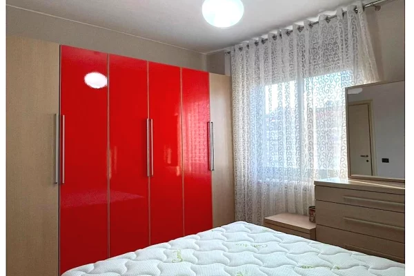 Shtepi me qera Apartament ne Tirane, 2+1, Mobilimi E mobiluar, Pagesa 70,000  Leke.