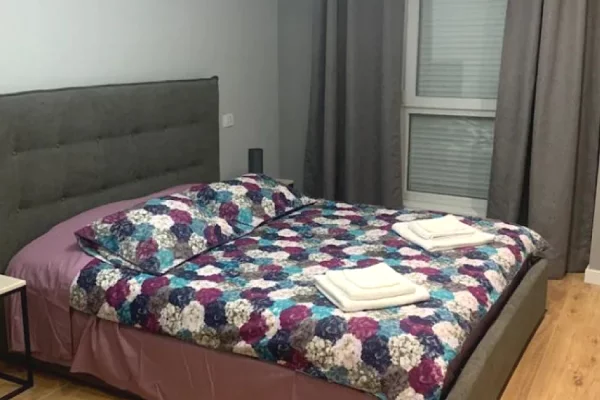 Apartament 2+1 me Qera 21 Dhjetori (ID R20153) Tirane