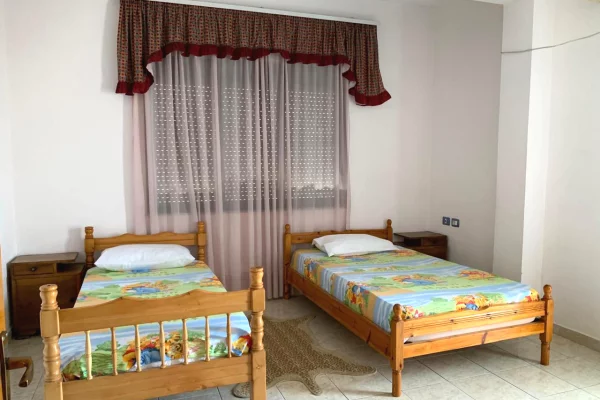 Shtepi me qera Apartament ne Tirane, 2+1, Mobilimi E mobiluar, Pagesa 48,000  Leke.