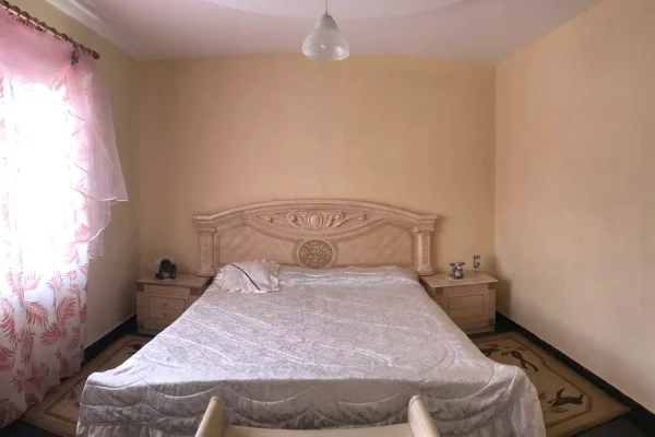 Shtepi me qera Apartament ne Tirane, 3+1, Mobilimi E mobiluar, Pagesa 45,000  Leke.