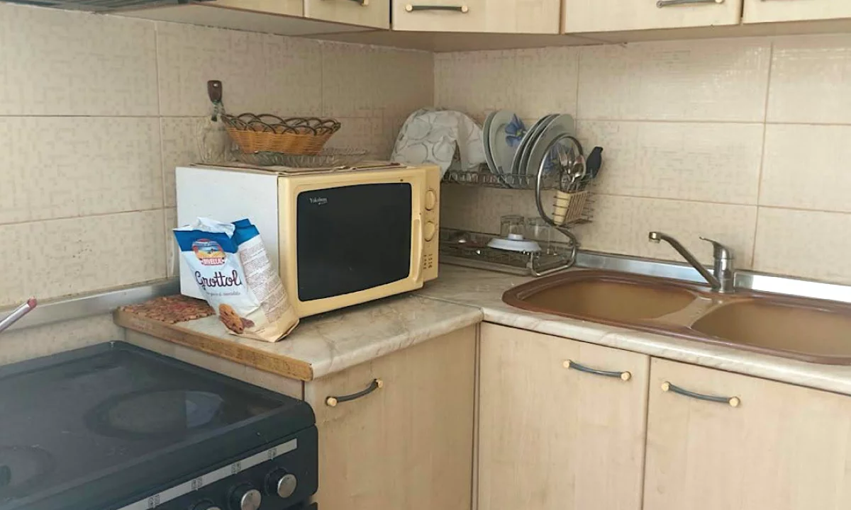 Shtepi me qera Apartament ne Tirane, 2+1, Mobilimi E mobiluar, Pagesa 60,000  Leke.