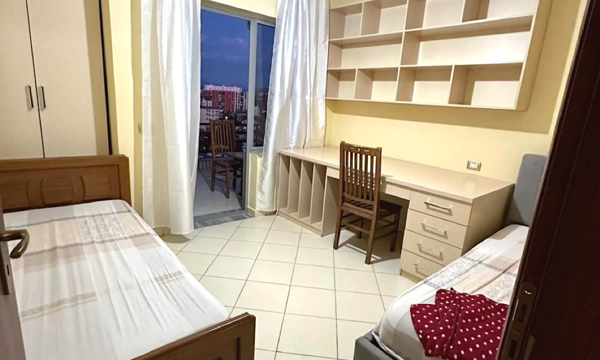 Shtepi me qera Apartament ne Tirane, 2+1, Mobilimi E mobiluar, Pagesa 45,000  Leke.