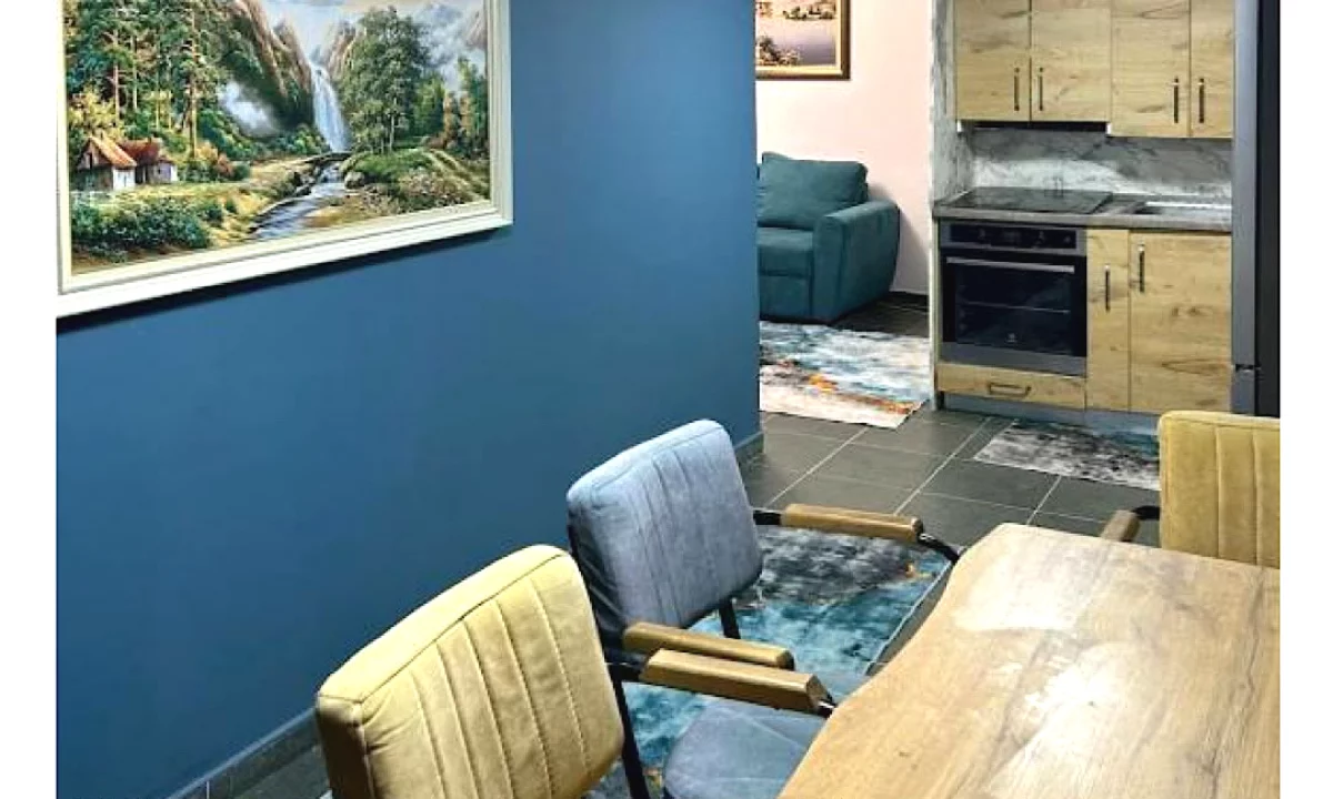 Shtepi me qera Apartament ne Tirane, 2+1, Mobilimi E mobiluar, Pagesa 45,000  Leke.