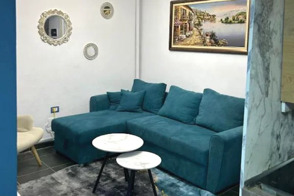 Shtepi me qera Apartament ne Tirane, 2+1, Mobilimi E mobiluar, Pagesa 45,000  Leke.