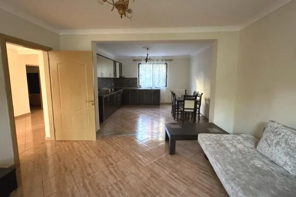 Shtepi me qera Apartament ne Tirane, 2+1, Mobilimi E mobiluar, Pagesa 45,000  Leke.