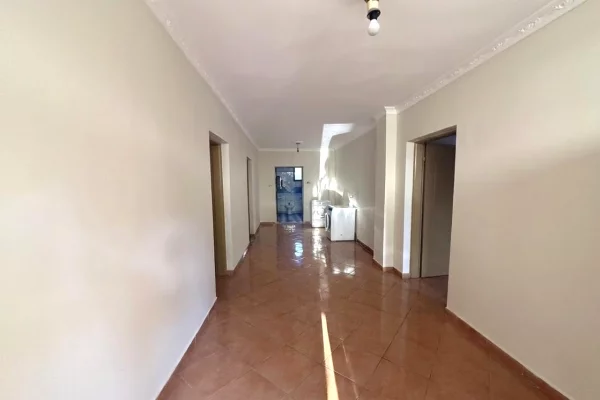 Shtepi me qera Apartament ne Tirane, 2+1, Mobilimi E mobiluar, Pagesa 45,000  Leke.