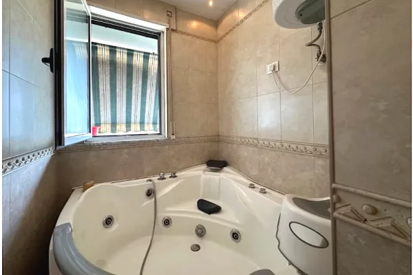 Shtepi me qera Apartament ne Tirane, 2+1, Mobilimi E mobiluar, Pagesa 870  Euro.