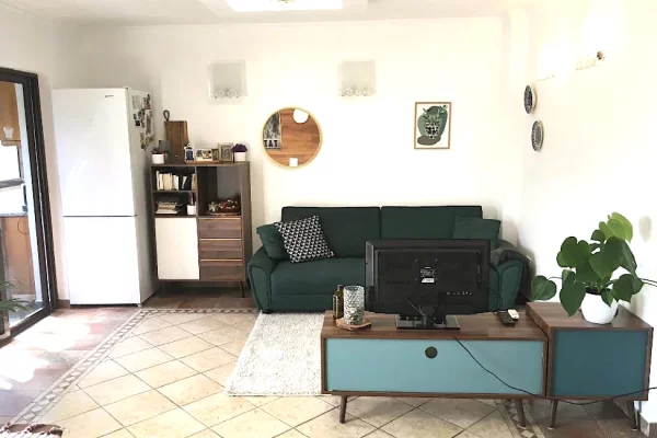 Shtepi me qera Apartament ne Tirane, 2+1, Mobilimi E mobiluar, Pagesa 65,000  Leke.