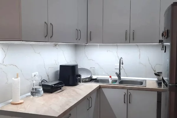 Shtepi me qera Shtepi Private ne Tirane, 2+1, Mobilimi E mobiluar, Pagesa 450  Euro.