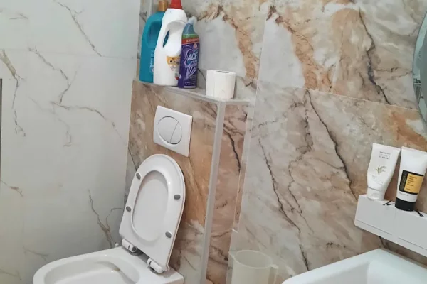 Shtepi me qera Shtepi Private ne Tirane, 2+1, Mobilimi E mobiluar, Pagesa 450  Euro.