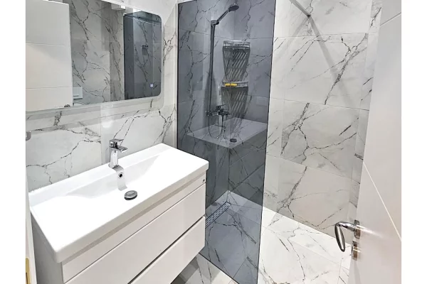Shtepi me qera Apartament ne Tirane, 1+1, Mobilimi E mobiluar, Pagesa 55,000  Leke.
