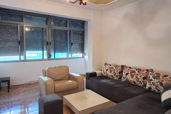 Shtepi me qera 2+1 ne Tirane - 50,000 Leke