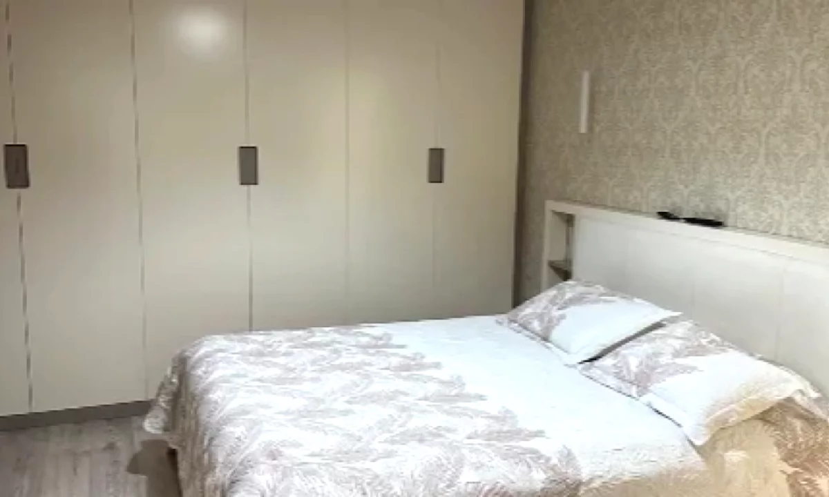 Shtepi me qera Apartament ne Tirane, 2+1, Mobilimi E mobiluar, Pagesa 900  Euro.