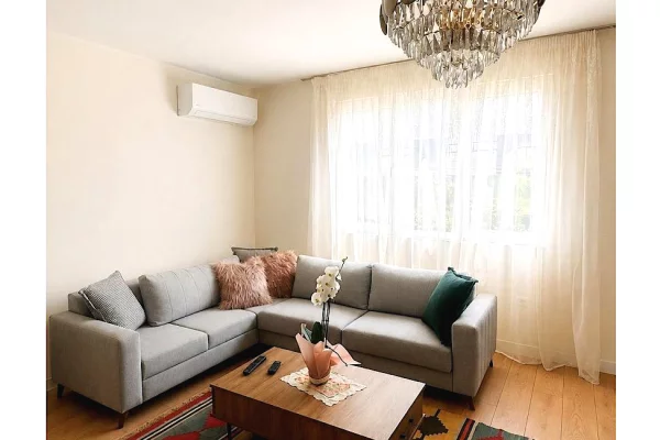 Shtepi me qera Apartament ne Tirane, 2+1, Mobilimi E mobiluar, Pagesa 60,000  Leke.