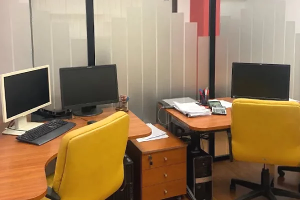 Zyre me Qera Rruga e Elbasanit (ID RZ037) Tirane