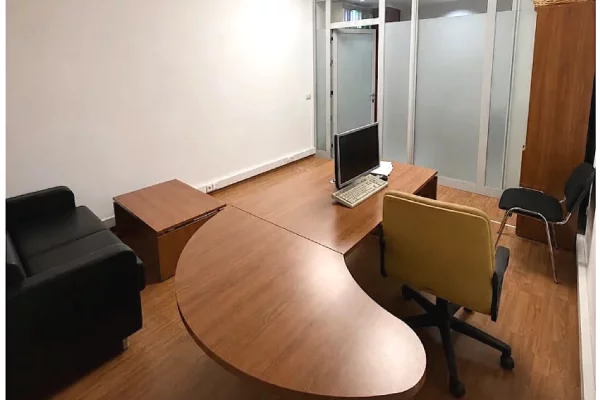 Zyre me Qera Rruga e Elbasanit (ID RZ037) Tirane