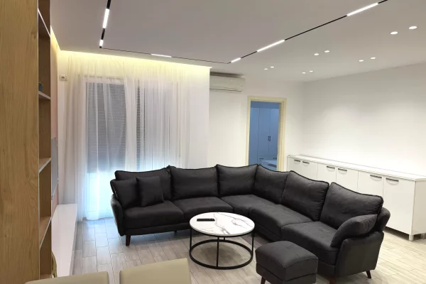 Shtepi me qera Apartament ne Tirane, 1+1, Mobilimi E mobiluar, Pagesa 80,000  Leke.