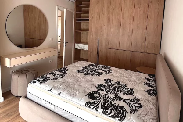 Shtepi me qera Apartament ne Tirane, 1+1, Mobilimi E mobiluar, Pagesa 75,000  Leke.