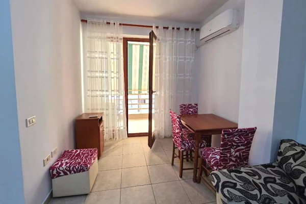 Shtepi me qera Apartament ne Tirane, 1+1, Mobilimi E mobiluar, Pagesa 50,000  Leke.
