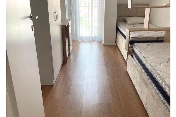 Shtepi me qera Apartament ne Tirane, 2+1, Mobilimi E mobiluar, Pagesa 700  Euro.