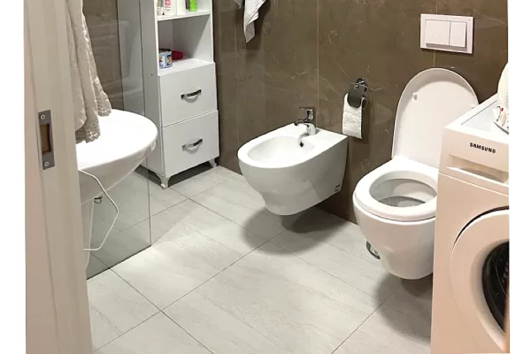 Shtepi me qera Apartament ne Tirane, 2+1, Mobilimi E mobiluar, Pagesa 700  Euro.