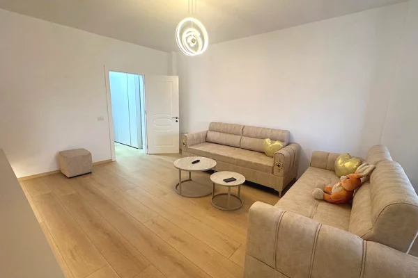 Shtepi me qera Apartament ne Tirane, 2+1, Mobilimi E mobiluar, Pagesa 1,000  Euro.