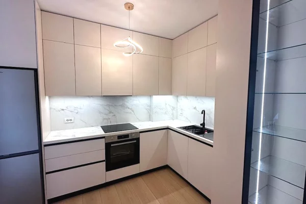 Shtepi me qera Apartament ne Tirane, 2+1, Mobilimi E mobiluar, Pagesa 1,000  Euro.
