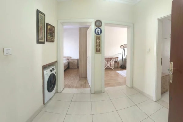 Shtepi me qera Apartament ne Tirane, 2+1, Mobilimi E mobiluar, Pagesa 50,000  Leke.