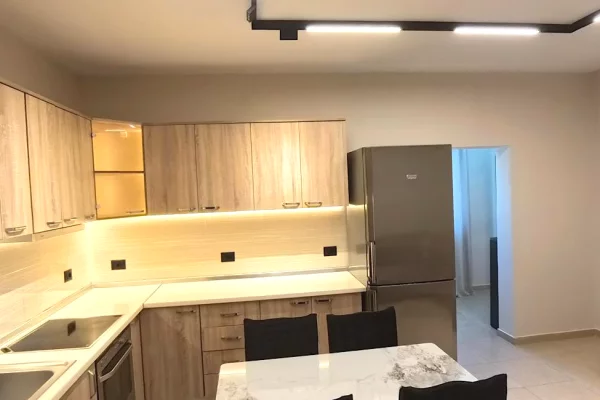 Shtepi me qera Apartament ne Tirane, 1+1, Mobilimi E mobiluar, Pagesa 600  Euro.