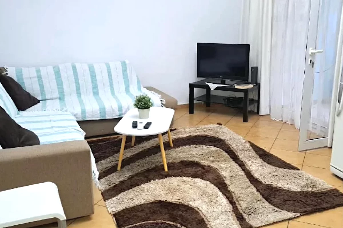Shtepi me qera Apartament ne Tirane, 1+1, Mobilimi E mobiluar, Pagesa 45,000  Leke.