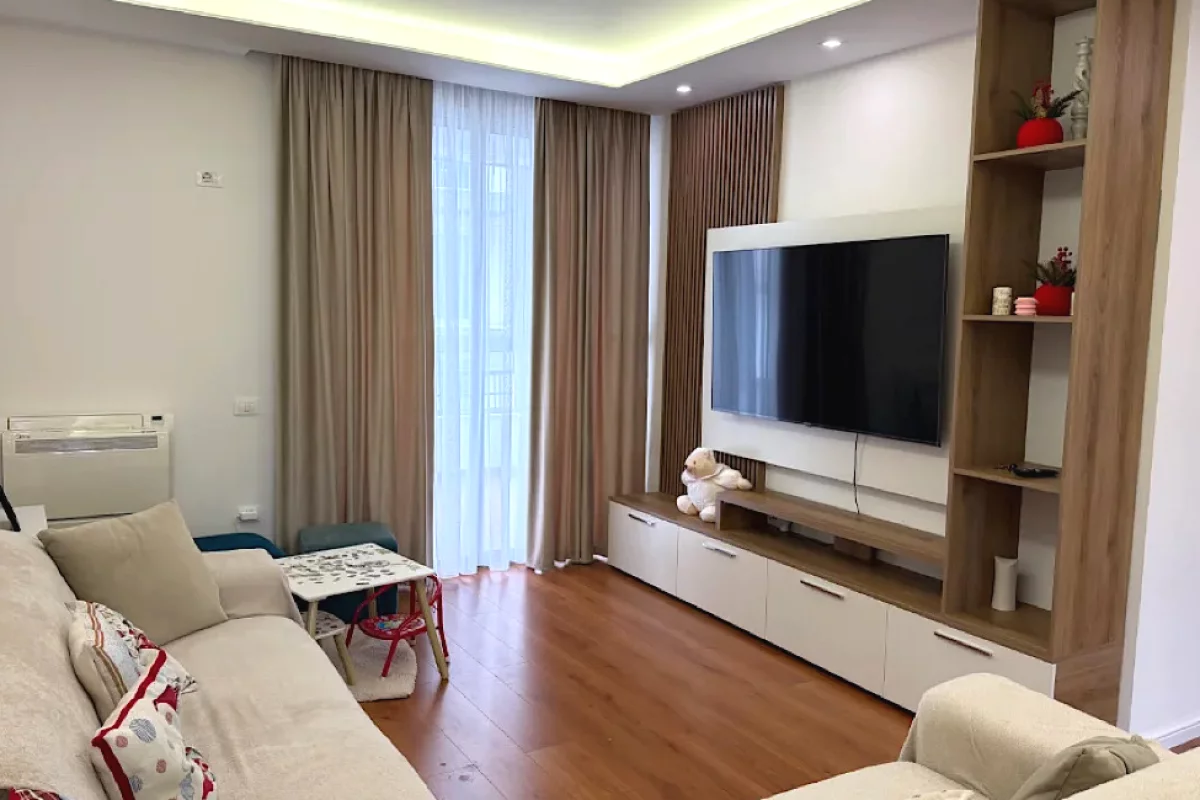 Shtepi me qera Apartament ne Tirane, 2+1, Mobilimi E mobiluar, Pagesa 75,000  Leke.