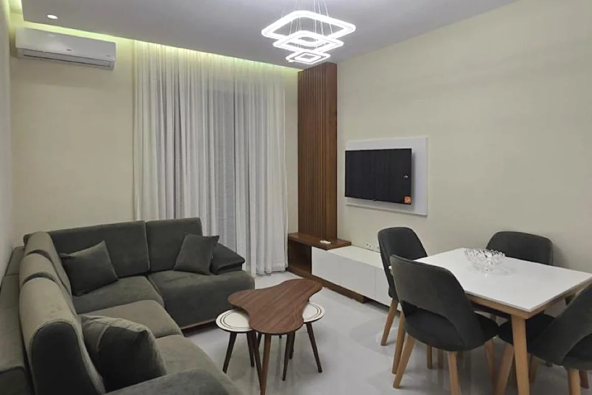 Shtepi me qera Apartament ne Tirane, 1+1, Mobilimi E mobiluar, Pagesa 45,000  Leke.