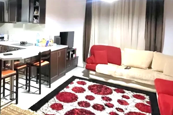 Shtepi me qera Apartament ne Tirane, 2+1, Mobilimi E mobiluar, Pagesa 50,000  Leke.