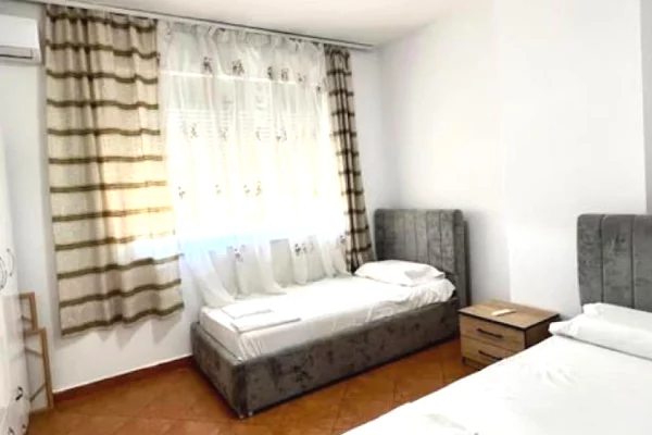 Shtepi me qera Apartament ne Tirane, 2+1, Mobilimi E mobiluar, Pagesa 60,000  Leke.