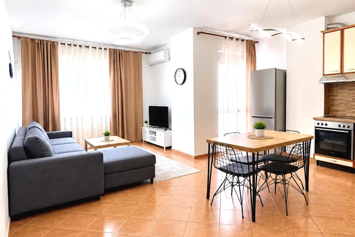 Shtepi me qera Apartament ne Tirane, 2+1, Mobilimi E mobiluar, Pagesa 60,000  Leke.