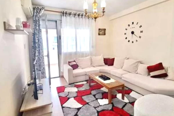 Apartament 2+1 me Qera Rruga Kavajes (ID R20178) Tirane