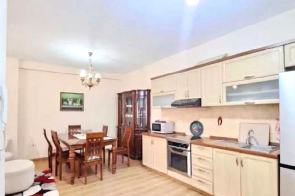 Shtepi me qera Apartament ne Tirane, 2+1, Mobilimi E mobiluar, Pagesa 75,000  Leke.