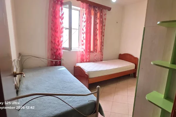 Shtepi me qera Apartament ne Tirane, 2+1, Mobilimi E mobiluar, Pagesa 60,000  Leke.