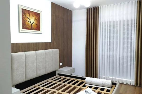 Shtepi me qera Apartament ne Tirane, 1+1, Mobilimi E mobiluar, Pagesa 70,000  Leke.
