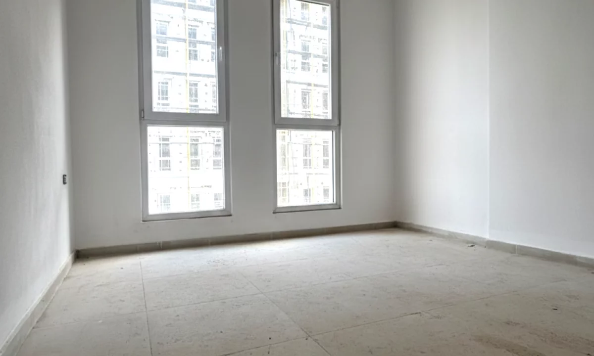 Shtepi ne shitje Apartament ne Tirane, 1+1, Mobilimi Bosh, pa mobiluar, Pagesa 67,000  Euro.