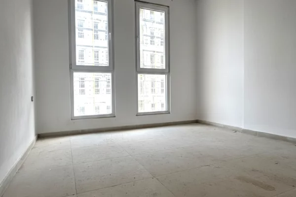 Shtepi ne shitje Apartament ne Tirane, 1+1, Mobilimi Bosh, pa mobiluar, Pagesa 67,000  Euro.