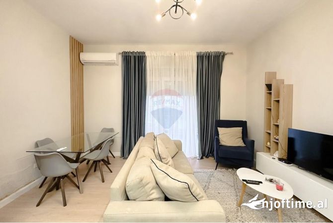 Apartament 1+1 per shitje te Kopeshti Botanik.