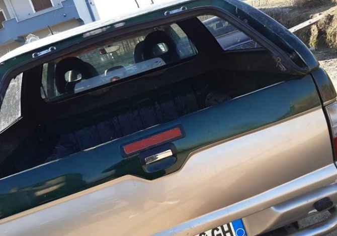 Shitet Pjesa e Siperme Mbuluese per Mitsubishi