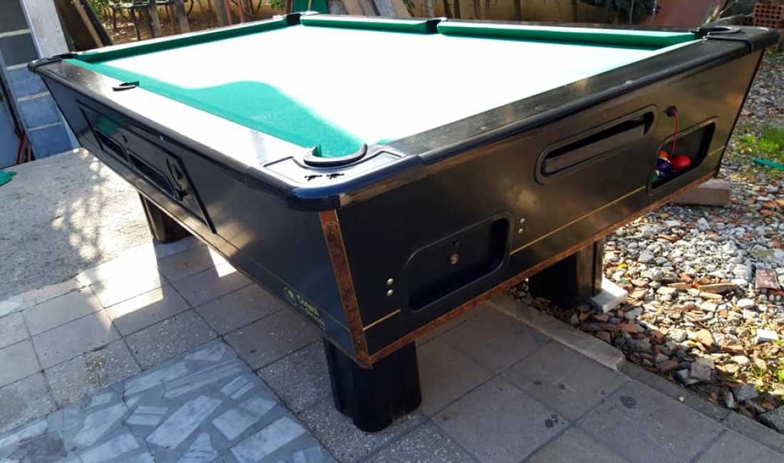 Shitet Bilardo Ne Gjendje Shume te Mire