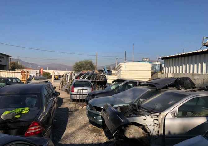 Shes / Blej Pjese kembimi