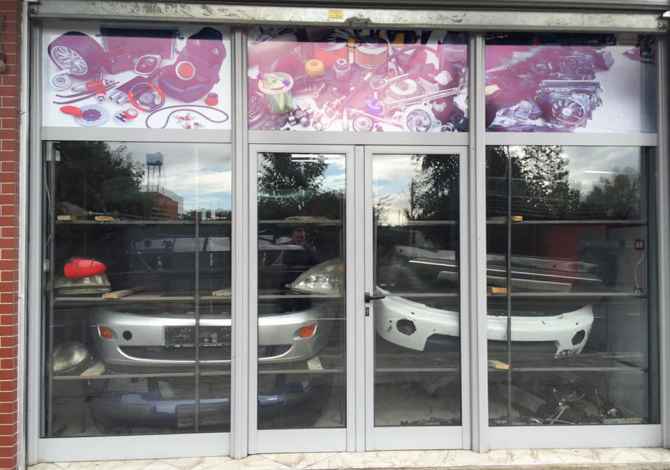 Pjes te ndryshme blejm makina per pjes