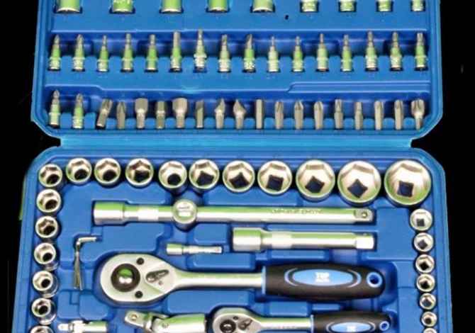 Shiten vegla te ndryshme pune profesionale te perdorura dhe te reja