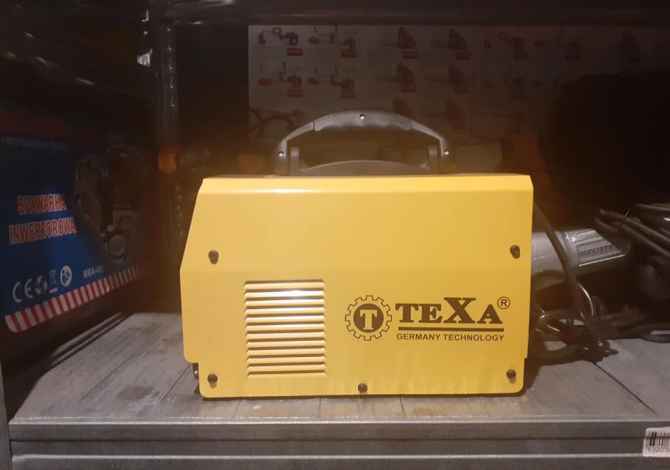 Vegla Pune ne Tirane - 10,000 Leke