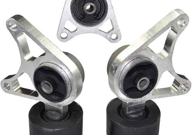 Auto Universal Tirana sjell te gjitha pjeset xhenerike te makines tuaj